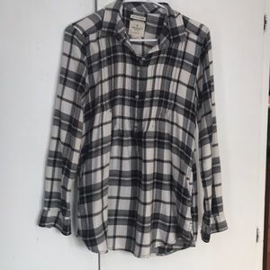 Pull over/ button up flannel shirt.